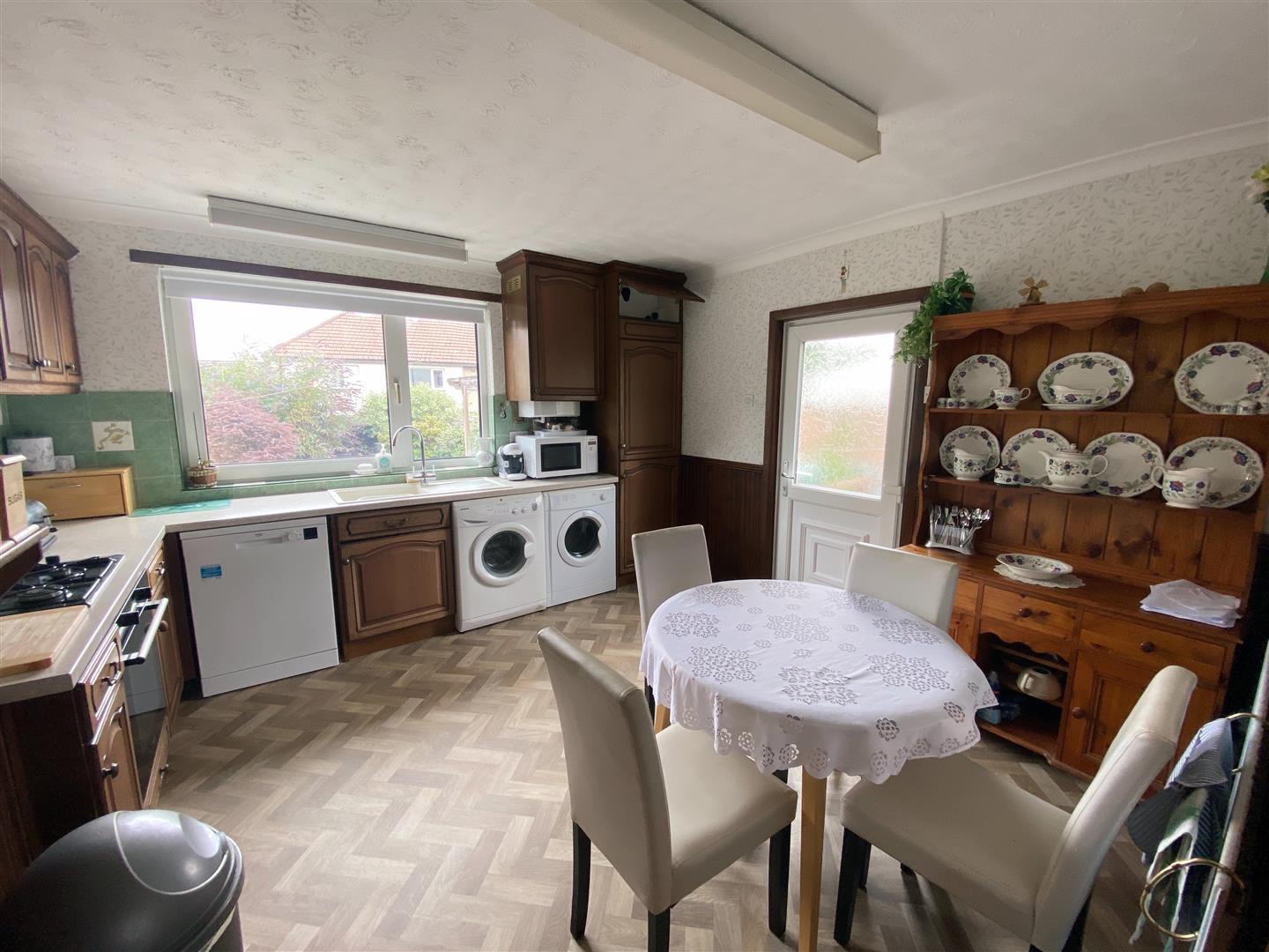 » Hargrave Crescent, Menston, LS29 6NJ